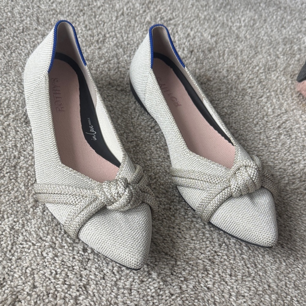 NWOB Rothy’s Knot Point II in Diamond Metallic